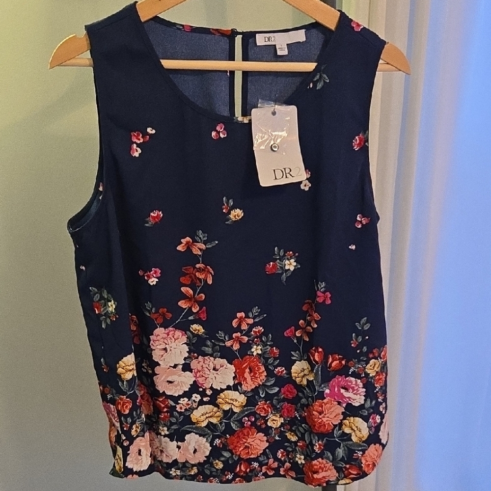 DR2 Navy Floral Sleeveless Blouse